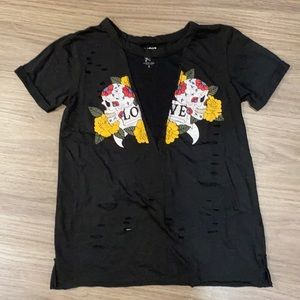 (3/$15) NWOT Mesh Cut Out Skull Tee